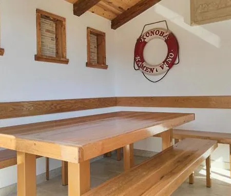 Apartment Jurkovic 1 Komarna