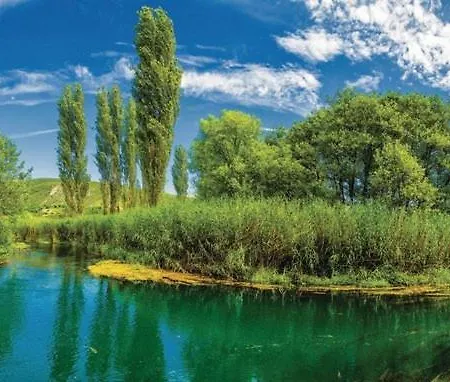 Jurkovic 1 Apartment Komarna