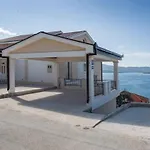 Apartman Jurkovic 1 Komarna