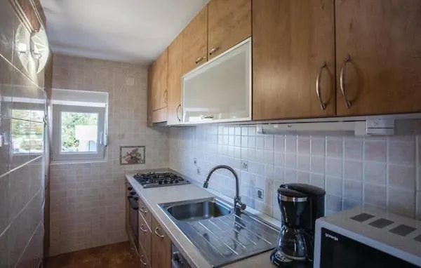 Jurkovic 1 كومارنا