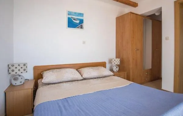 Jurkovic 1 كومارنا